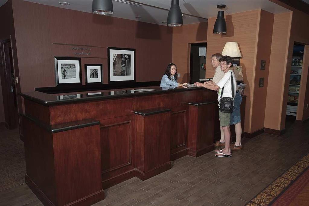 Hampton Inn & Suites ויינלנד מראה פנימי תמונה
